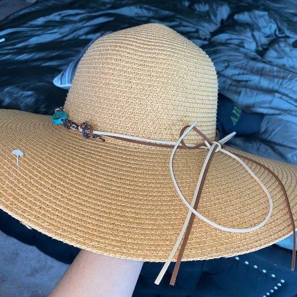 Sun hat - Picture 2 of 5